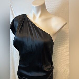 Diane von Furstenberg black silk one shoulder cocktail dress size 8